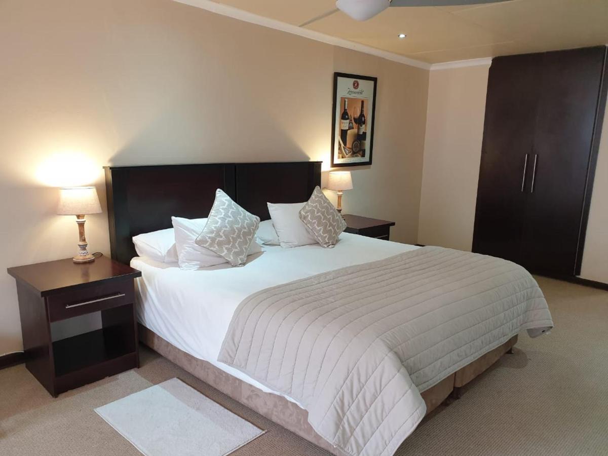 באנוני The Lazy Grape Guest Lodge & Spa מראה חיצוני תמונה