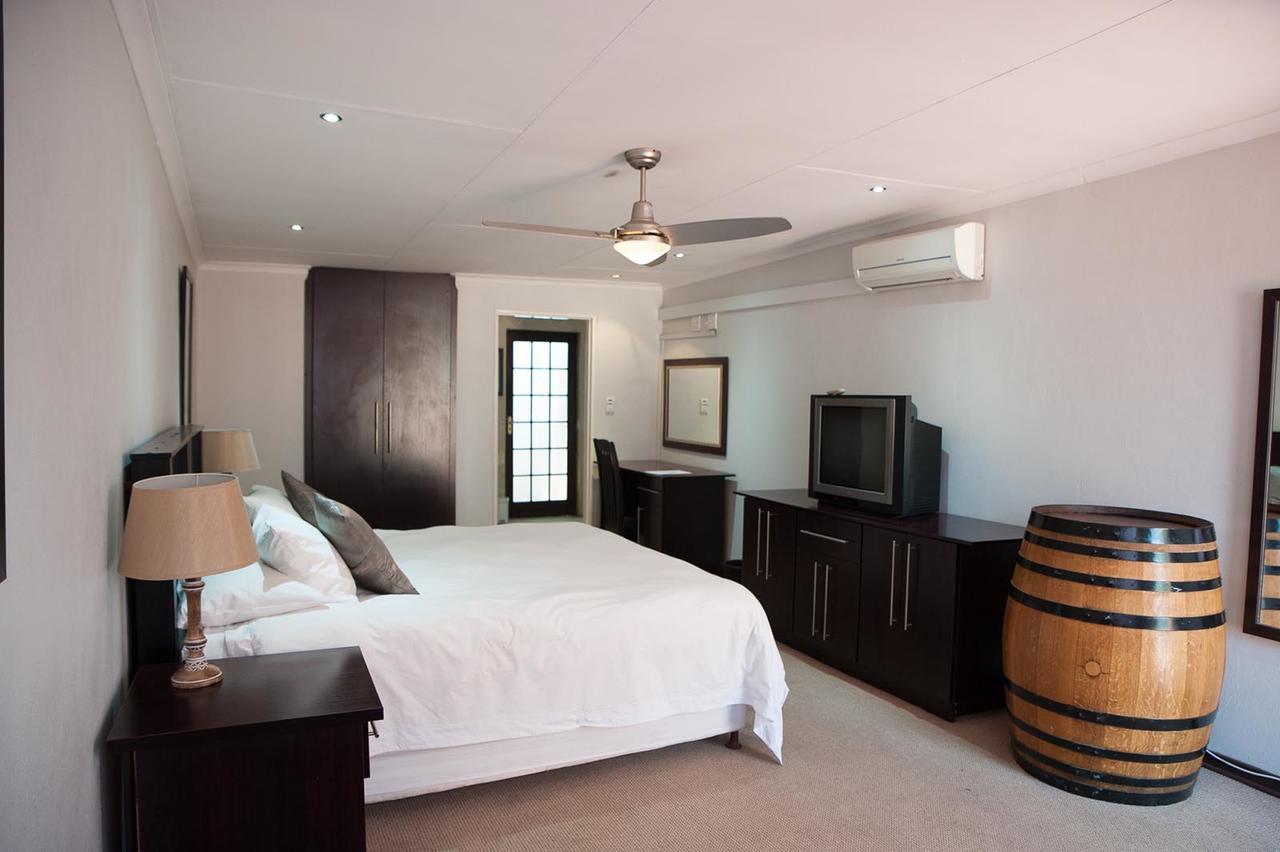 באנוני The Lazy Grape Guest Lodge & Spa מראה חיצוני תמונה